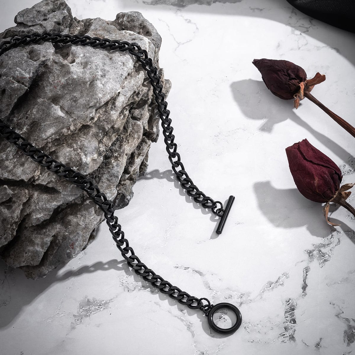 Chic Layered Toggle Clasp Heart Pendant Chain Necklace Set