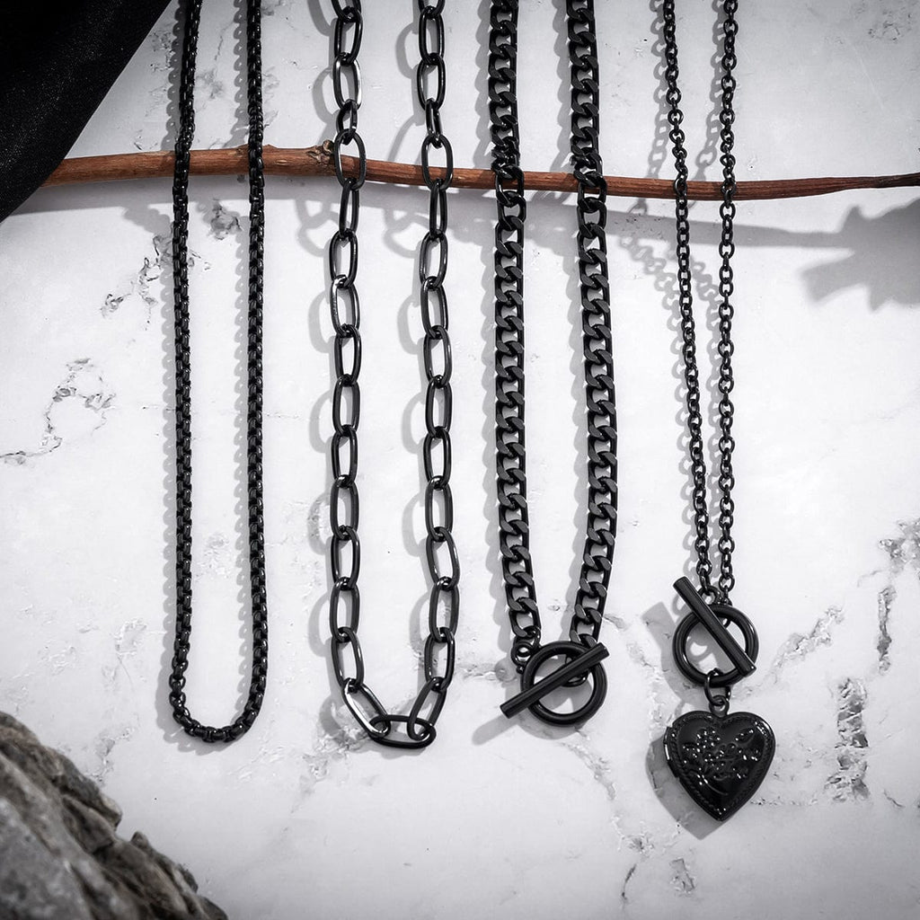 Chic Layered Toggle Clasp Heart Pendant Chain Necklace Set