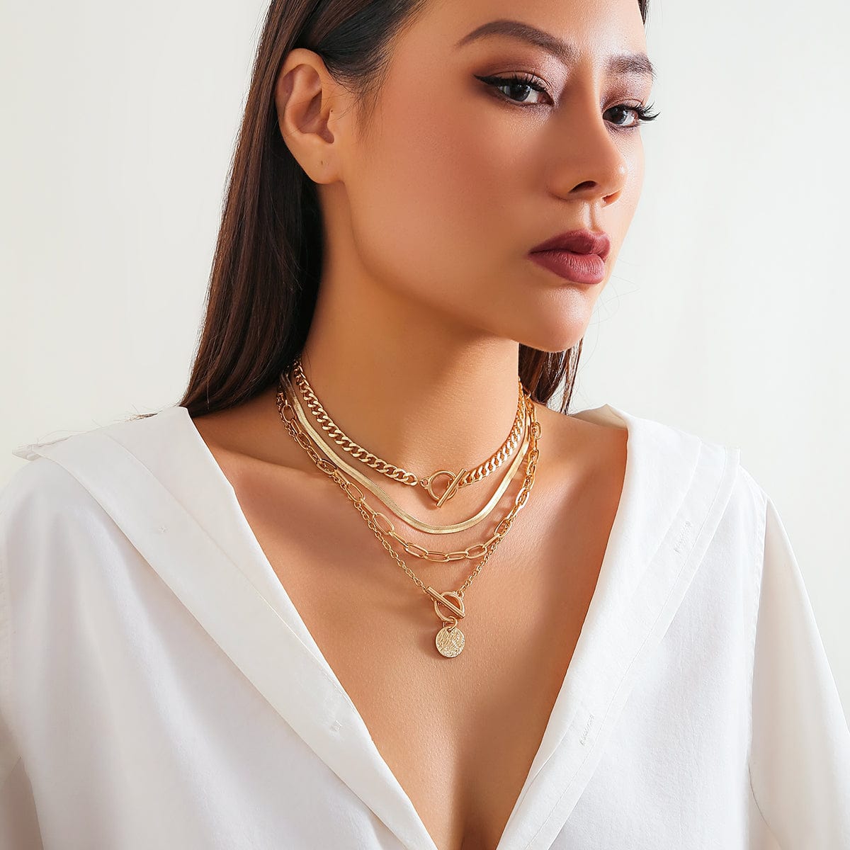 Chic Layered Toggle Clasp Round Disk Pendant Chain Necklace Set