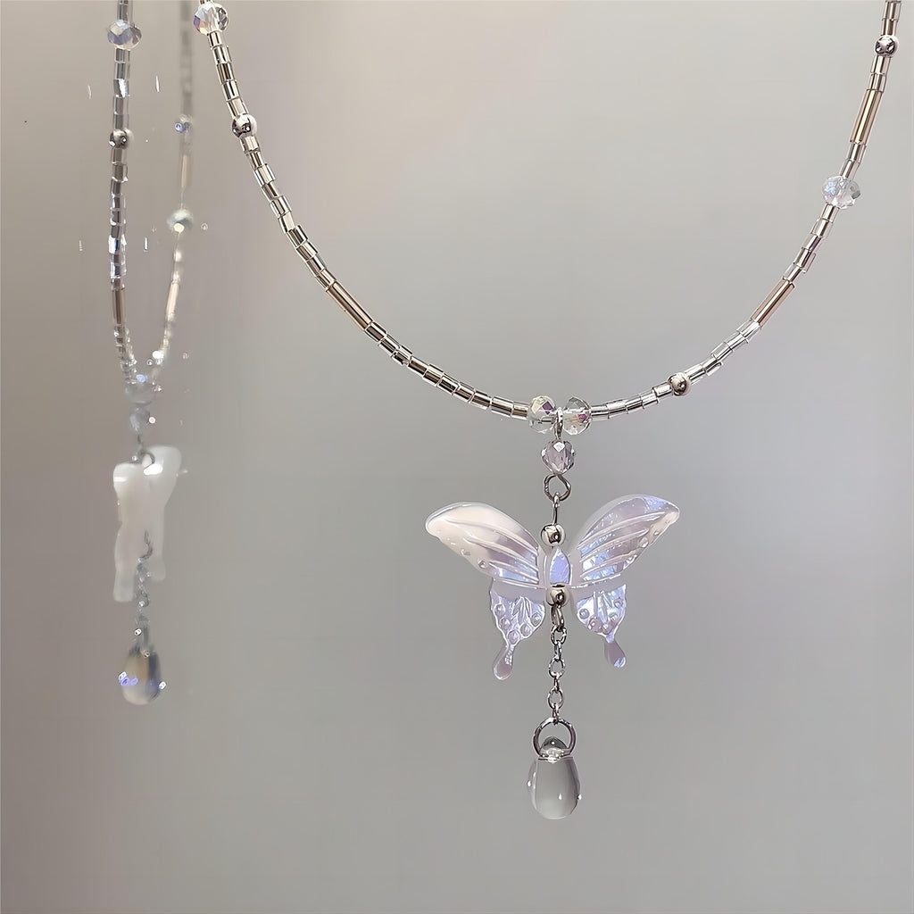 Chic Natural Pearl Shell Butterfly Pendant Crystal Necklace
